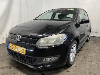 Vaurioauto  passenger cars Volkswagen Polo Polo V (6R) Hatchback 1.2 TDI 12V BlueMotion (CFWA(Euro 5)) [55kW]  (1=
0-2009/05-2014) 2011/4
