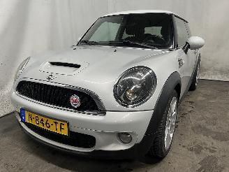 Damaged car Mini Mini Mini (R56) Hatchback 1.6 16V Cooper S (N14-B16A) [128kW]  (10-2006/02-=
2010) 2009/11