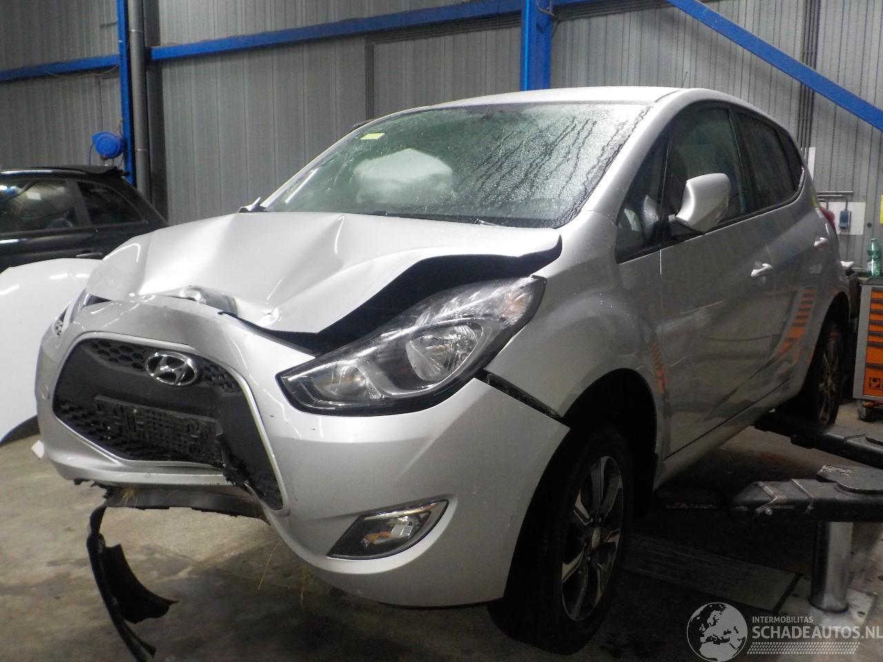 Hyundai Ix20 iX20 (JC) SUV 1.6i 16V (G4FC-G) [92kW]  (11-2010/07-2019)