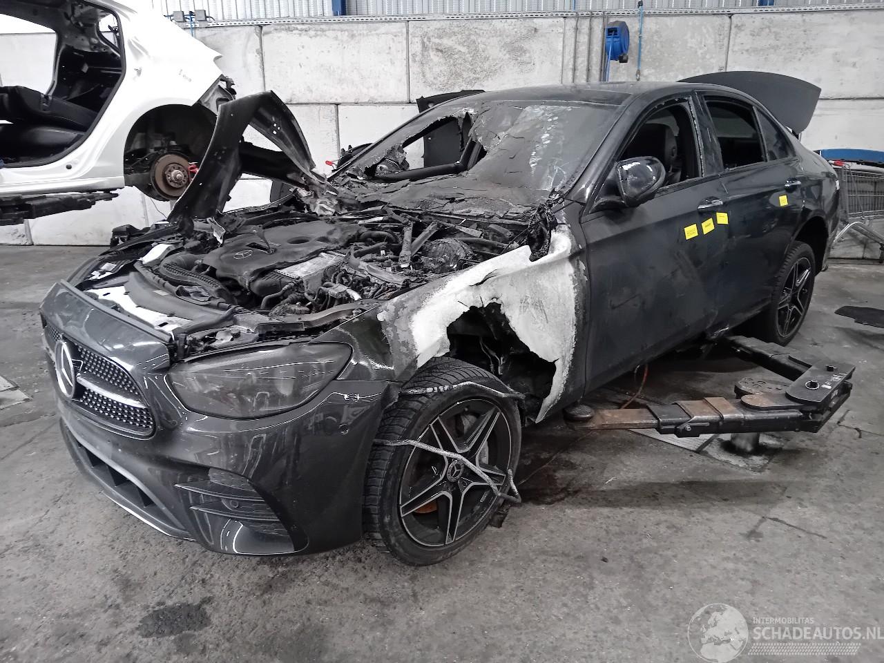 Mercedes E-klasse E (W213) Sedan E-300 e 2.0 Turbo 16V (M274.920) [235kW]  (11-2018/10-2=
023)