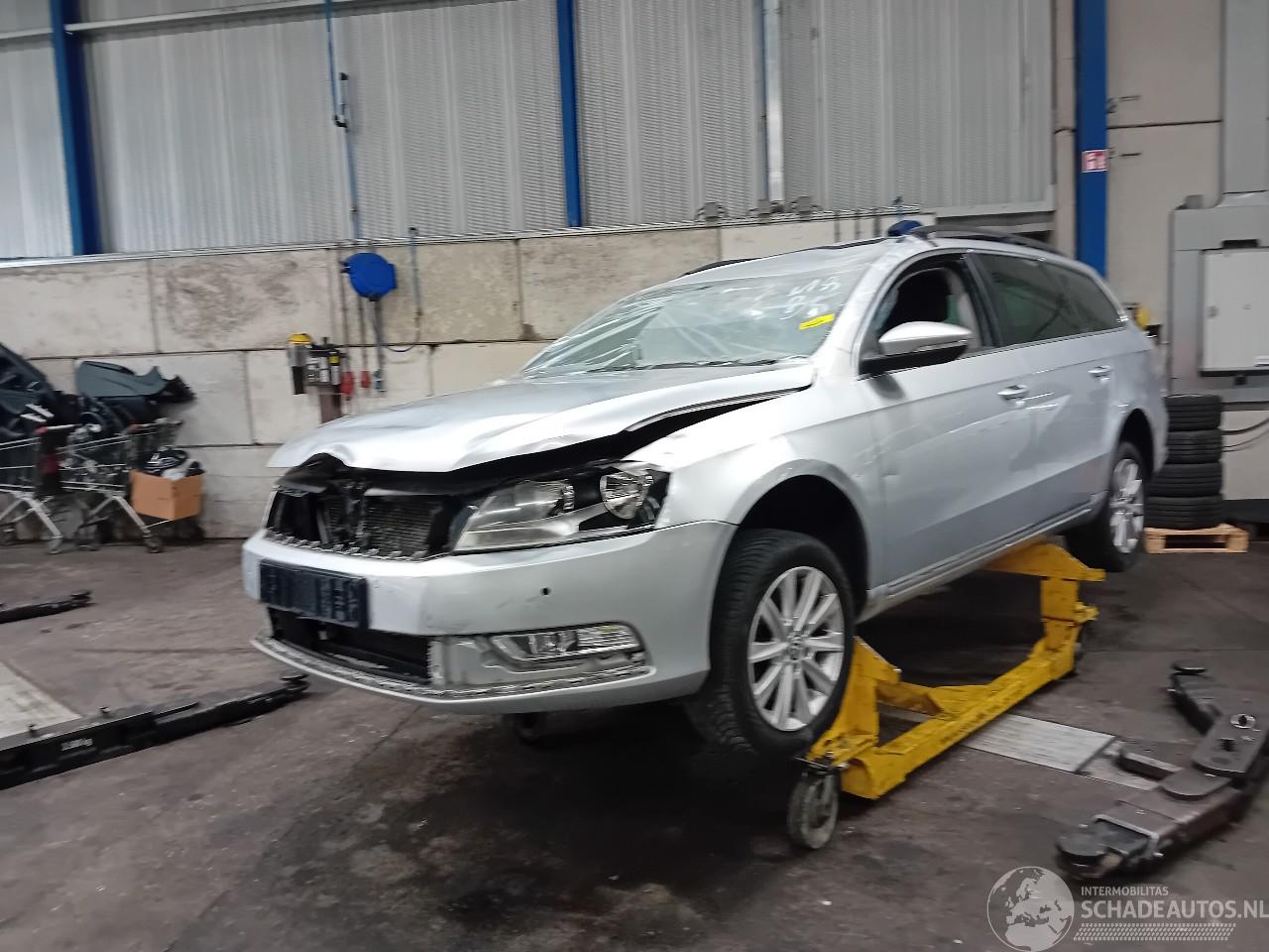 Volkswagen Passat Passat Variant (365) Combi 1.4 TSI 16V (CAXA(Euro 5)) [90kW]  (08-2010=
/12-2014)
