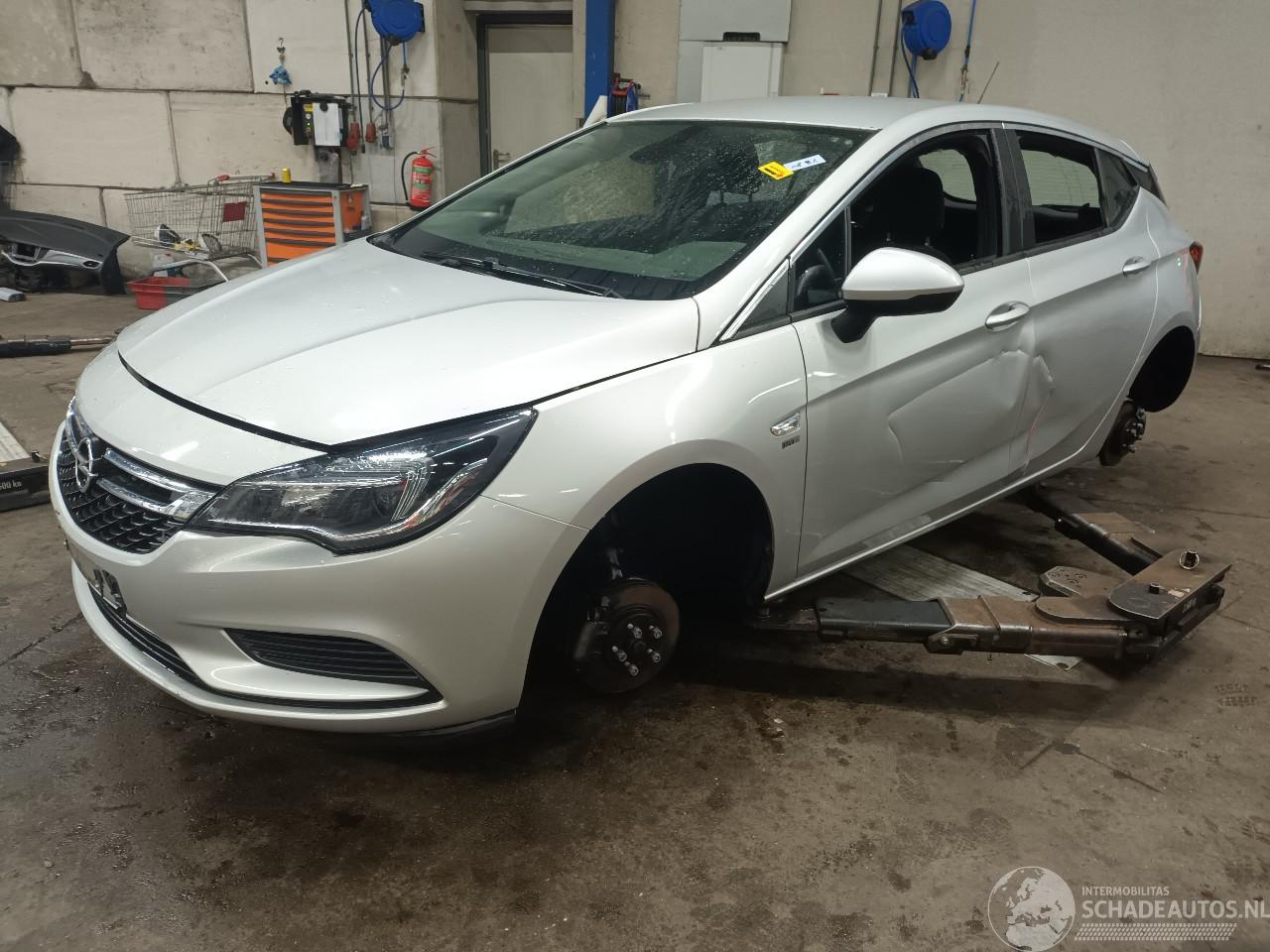Opel Astra Astra K Hatchback 5-drs 1.6 CDTI 110 16V (B16DTE(Euro 6)) [81kW]  (06-=
2015/12-2022)