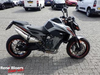 KTM 790 Duke L picture 2