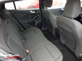 Ford Focus 1.0 EcoBoost Hybrid ST-Line X Business picture 13