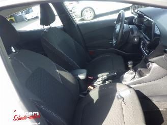 Ford Fiesta 1.0 EcoBoost Hybrid Titanium picture 14
