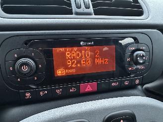 Fiat Panda 0.9TwinAir Turbo 4x4 Cross 6-bak - nap - clima - elektr pakket - lmv - privacy glass - led - trekhaak picture 39