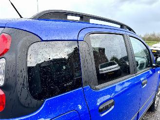 Fiat Panda 0.9TwinAir Turbo 4x4 Cross 6-bak - nap - clima - elektr pakket - lmv - privacy glass - led - trekhaak picture 83