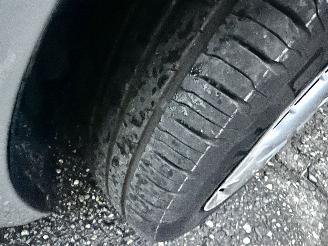 Toyota Yaris 1.0-16V VVT-i 68pk L.Luna - airco - 96dkm nap - 5 deurs - stuurbrk - cv - lederen stuurwiel - zo rijdbaar picture 38