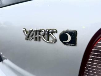 Toyota Yaris 1.0-16V VVT-i 68pk L.Luna - airco - 96dkm nap - 5 deurs - stuurbrk - cv - lederen stuurwiel - zo rijdbaar picture 34