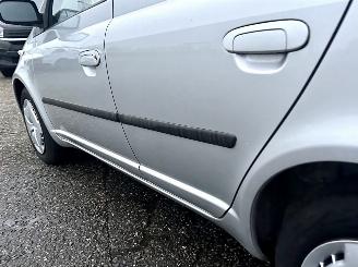 Toyota Yaris 1.0-16V VVT-i 68pk L.Luna - airco - 96dkm nap - 5 deurs - stuurbrk - cv - lederen stuurwiel - zo rijdbaar picture 35