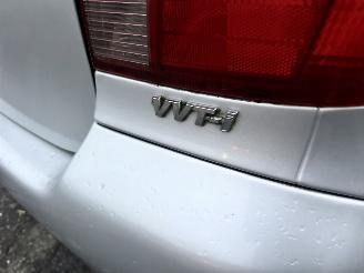 Toyota Yaris 1.0-16V VVT-i 68pk L.Luna - airco - 96dkm nap - 5 deurs - stuurbrk - cv - lederen stuurwiel - zo rijdbaar picture 7