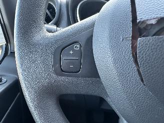Renault Trafic Gereserveerd 2.0 dCi 120pk 6-bak T29 L2/H1 Bns - 3pers - facelift - 34dkm - pdc - trekh - navi - airco - cruise - aux - usb picture 19