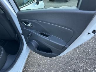 Renault Clio Estate 1.5 dCi 90pk ECO Expr - 142dkm nap - nw distr.riem 118dkm - navi - airco - cruise - pdc - trekh picture 55