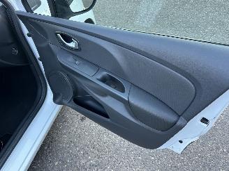 Renault Clio Estate 1.5 dCi 90pk ECO Expr - 142dkm nap - nw distr.riem 118dkm - navi - airco - cruise - pdc - trekh picture 58