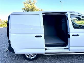 Volkswagen Caddy maxi 2.0 TDI 6-bak cargo trendline - nap - 1e eig - carplay - virtual - front + line assist - clima - cruise - pdc picture 10