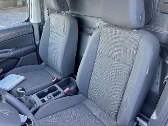 Volkswagen Caddy maxi 2.0 TDI 6-bak cargo trendline - nap - 1e eig - carplay - virtual - front + line assist - clima - cruise - pdc picture 44