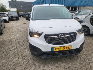 Opel Combo Opel Combo benzine 1.2 PureTech 110 S&S Lengte 2 picture 16