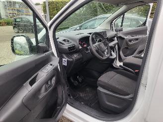 Opel Combo Opel Combo benzine 1.2 PureTech 110 S&S Lengte 2 picture 3