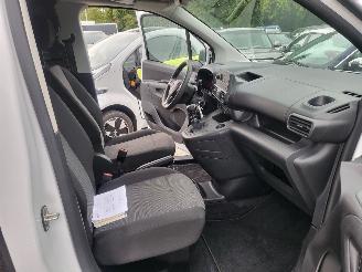Opel Combo Opel Combo benzine 1.2 PureTech 110 S&S Lengte 2 picture 12