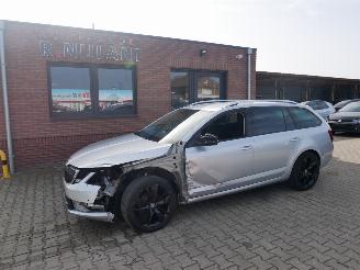 Damaged car Skoda Octavia STYLE 2020/12