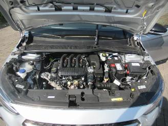 Opel Corsa 1.2B Edition 13.590km!!  Airco CruiseControl Parktronic Navigatie-Voorbereid picture 10