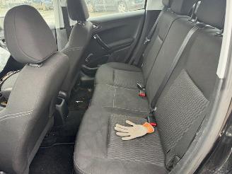 Peugeot 208 1.2 PureTech Active picture 8