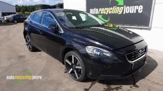 Volvo V-40 V40 (MV), Hatchback 5-drs, 2012 / 2019 2.0 D2 16V picture 2