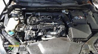 Volvo V-40 V40 (MV), Hatchback 5-drs, 2012 / 2019 2.0 D2 16V picture 8