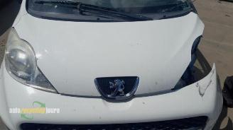Peugeot 107 107, Hatchback, 2005 / 2014 1.0 12V picture 16