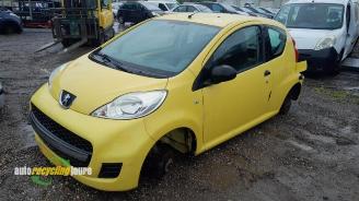 Peugeot 107 107, Hatchback, 2005 / 2014 1.0 12V picture 3