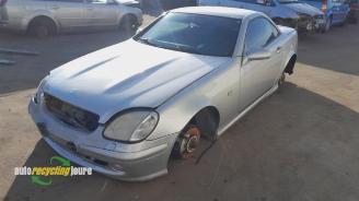 Mercedes SLK SLK (R170), Cabrio, 1996 / 2004 2.3 230 K 16V picture 14