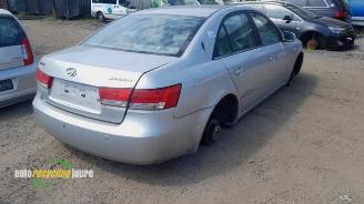 Hyundai Sonata Sonata, Sedan, 2005 / 2010 2.4 16V CVVT picture 5