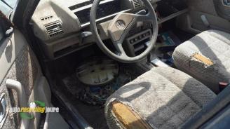 Peugeot 305 305 II (581M), Sedan, 1982 / 1990 1.6 GR,GT picture 7