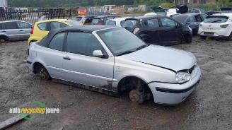 Vrakbiler auto Volkswagen Golf Golf III Cabrio Restyling (1E7), Cabrio, 1998 / 2002 1.8 1999/1