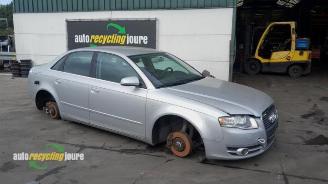 Vrakbiler auto Audi A4 A4 (B7), Sedan, 2004 / 2008 1.8 T 20V 2005/3