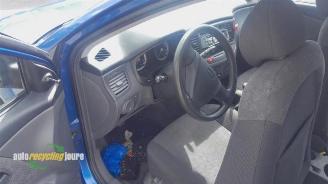 Kia Rio II onderdelen (donorauto) picture 16