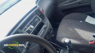 Kia Rio II onderdelen (donorauto) picture 17