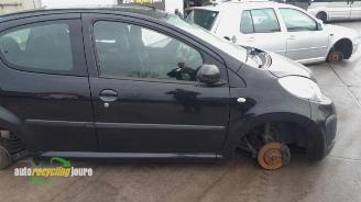 Citroën C1 onderdelen (kleur: EXZ) donorauto picture 3