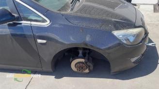 Opel Astra Astra J Sports Tourer (PD8/PE8/PF8), Combi, 2010 / 2015 1.4 Turbo 16V picture 2