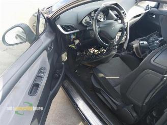 Peugeot 207 207 CC (WB), Cabrio, 2007 / 2015 1.6 16V picture 16