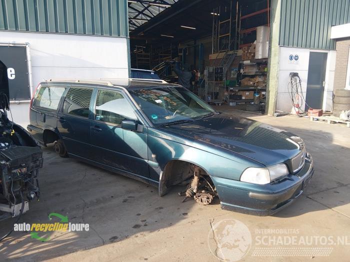 Volvo V-70 V70 (GW/LW/LZ), Combi, 1997 / 2002 2.5 10V