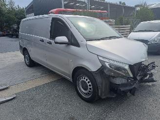 Mercedes Vito 119cdi picture 2