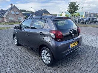 Peugeot 108 1.0 e-Active AIRCO Euro6 picture 3