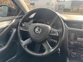 Skoda Octavia 1.6 TDI  81kw  Clima picture 12