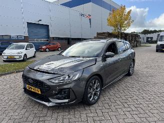 Ford Focus 1.0 EcoBoost Hybrid ST Line picture 4
