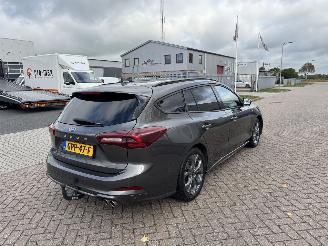 Ford Focus 1.0 EcoBoost Hybrid ST Line picture 3