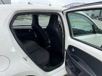 Volkswagen Up! 1.0 BMT Euro6 AIRCO picture 15