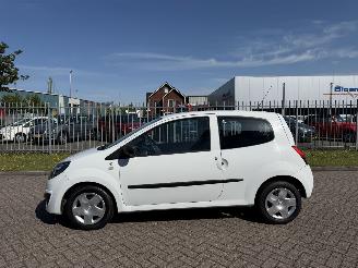 Renault Twingo 1.2 43kw Acces picture 2