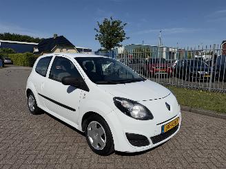 Renault Twingo 1.2 43kw Acces picture 5