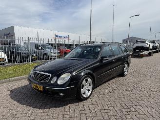 Vrakbiler auto Mercedes E-klasse E350 Avantgarde 2005/12